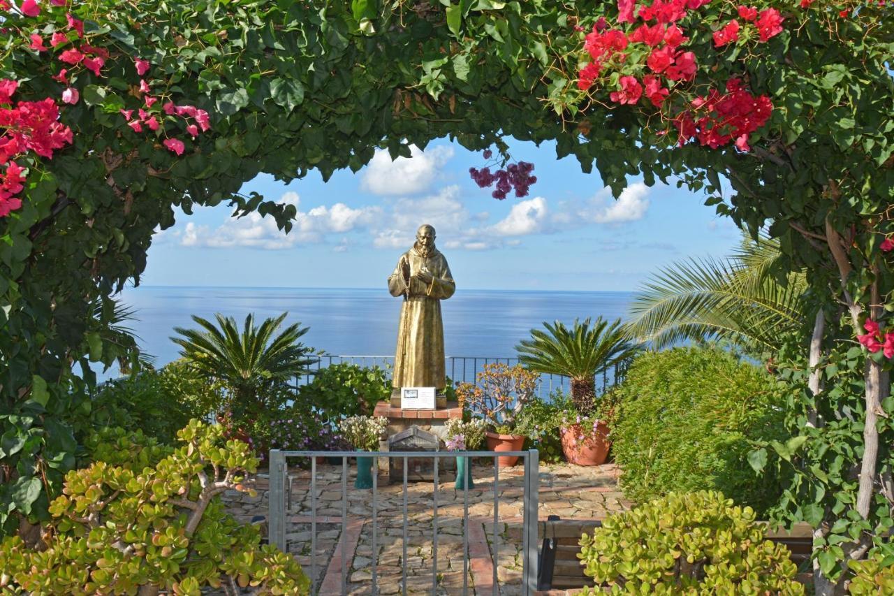 Luxury Suites Joy In Cefalu 체팔루 외부 사진